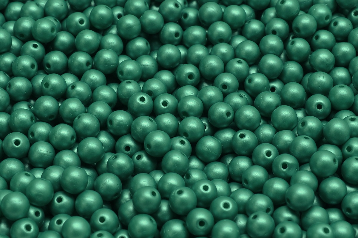 Mačkané kuličky, 4 mm, tm. zelená, vosk, 40 ks