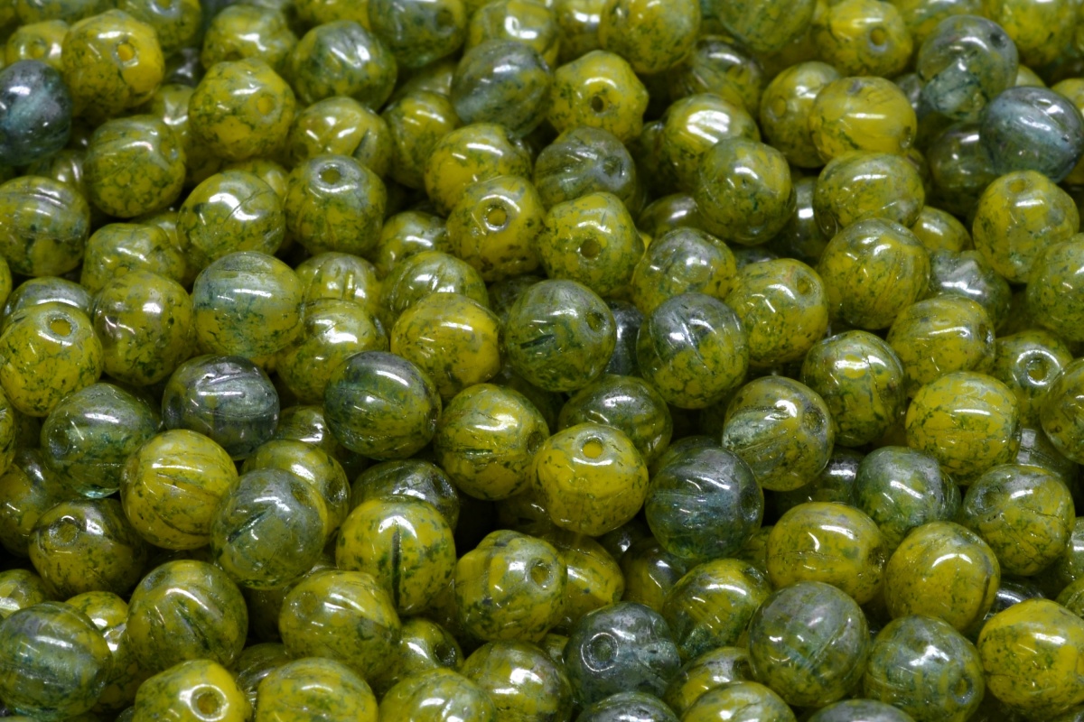 Melouny, 6 mm, čirá, zelený listr 20 ks