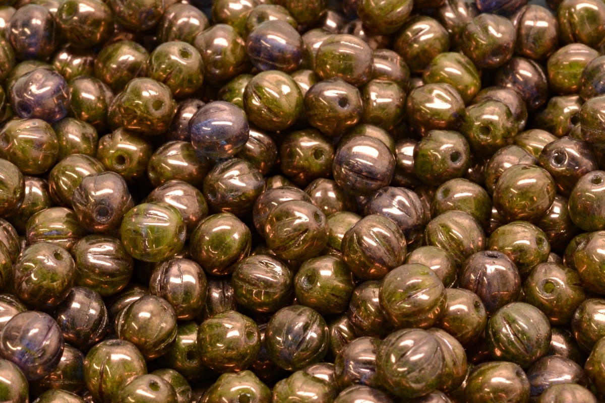 Melouny, 6 mm, zelená, měděný listr, 20 ks