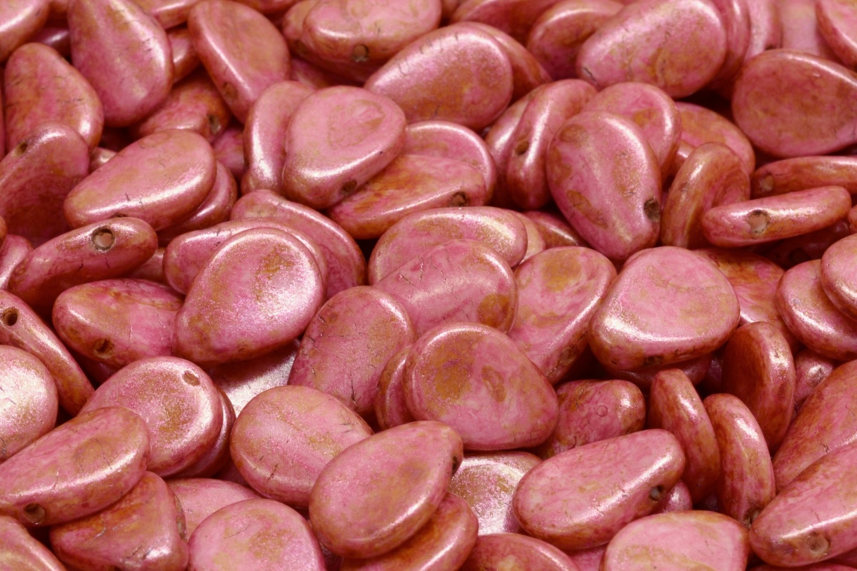 Okvětní lístky - Anemone petal leaf beads, vínové, travertin, 8 x 11 mm, 10 ks