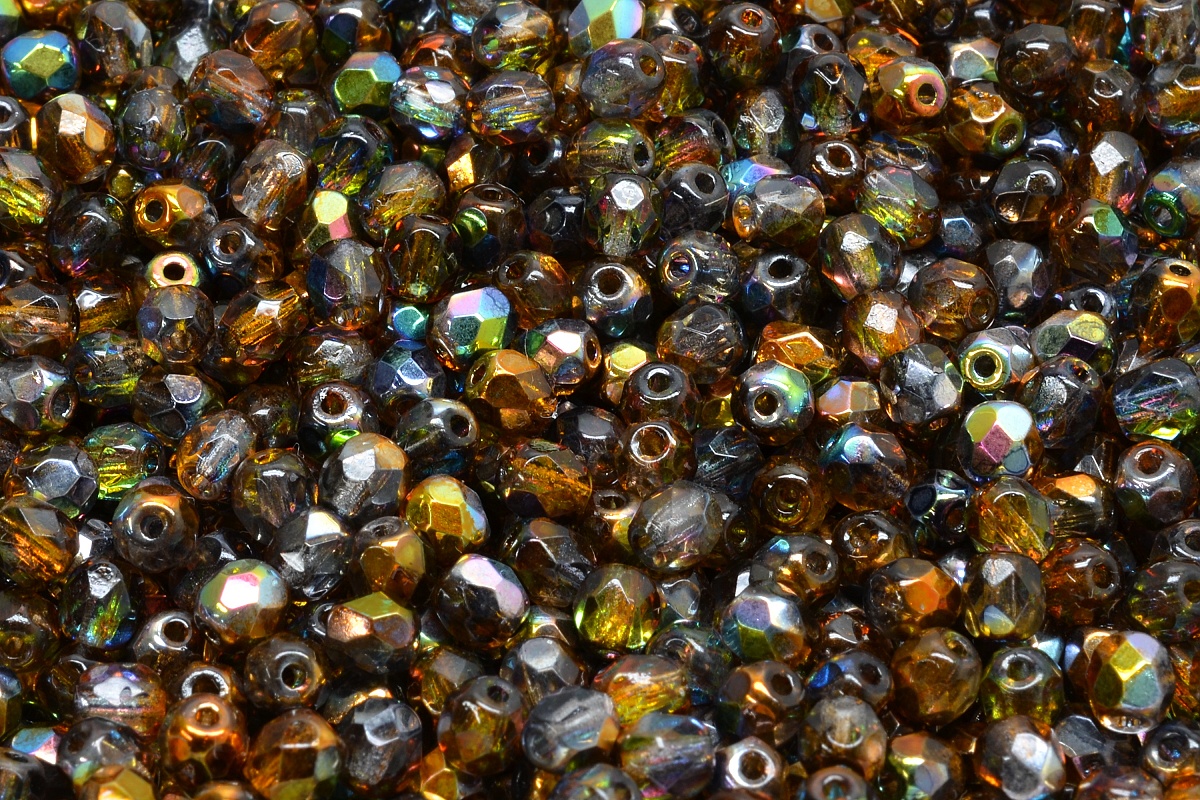 Broušené korálky, čiré, duhové, 4 mm, 50 ks