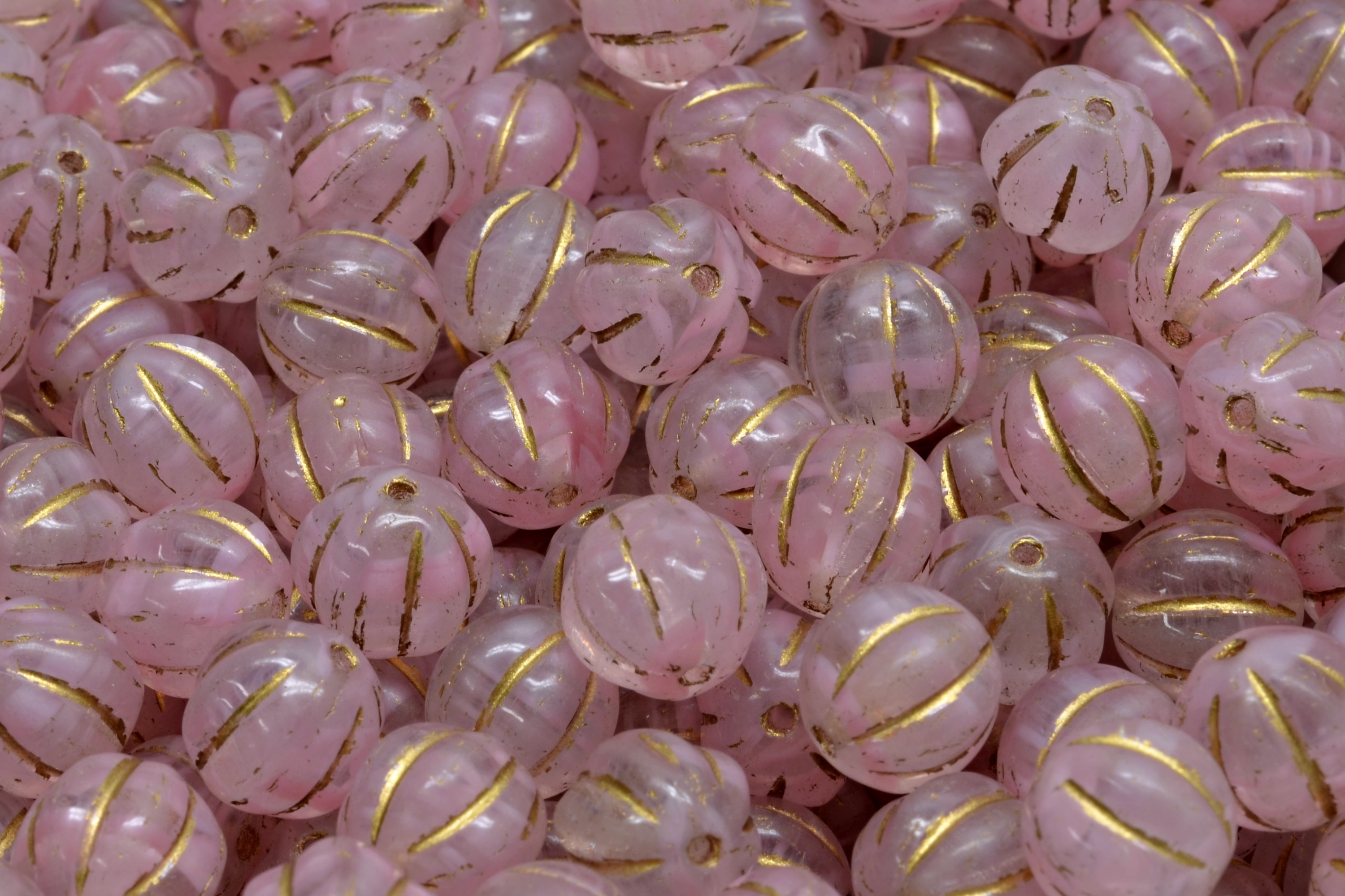 Melouny, 8 mm, růžová, zlatý zátěr, 10 ks