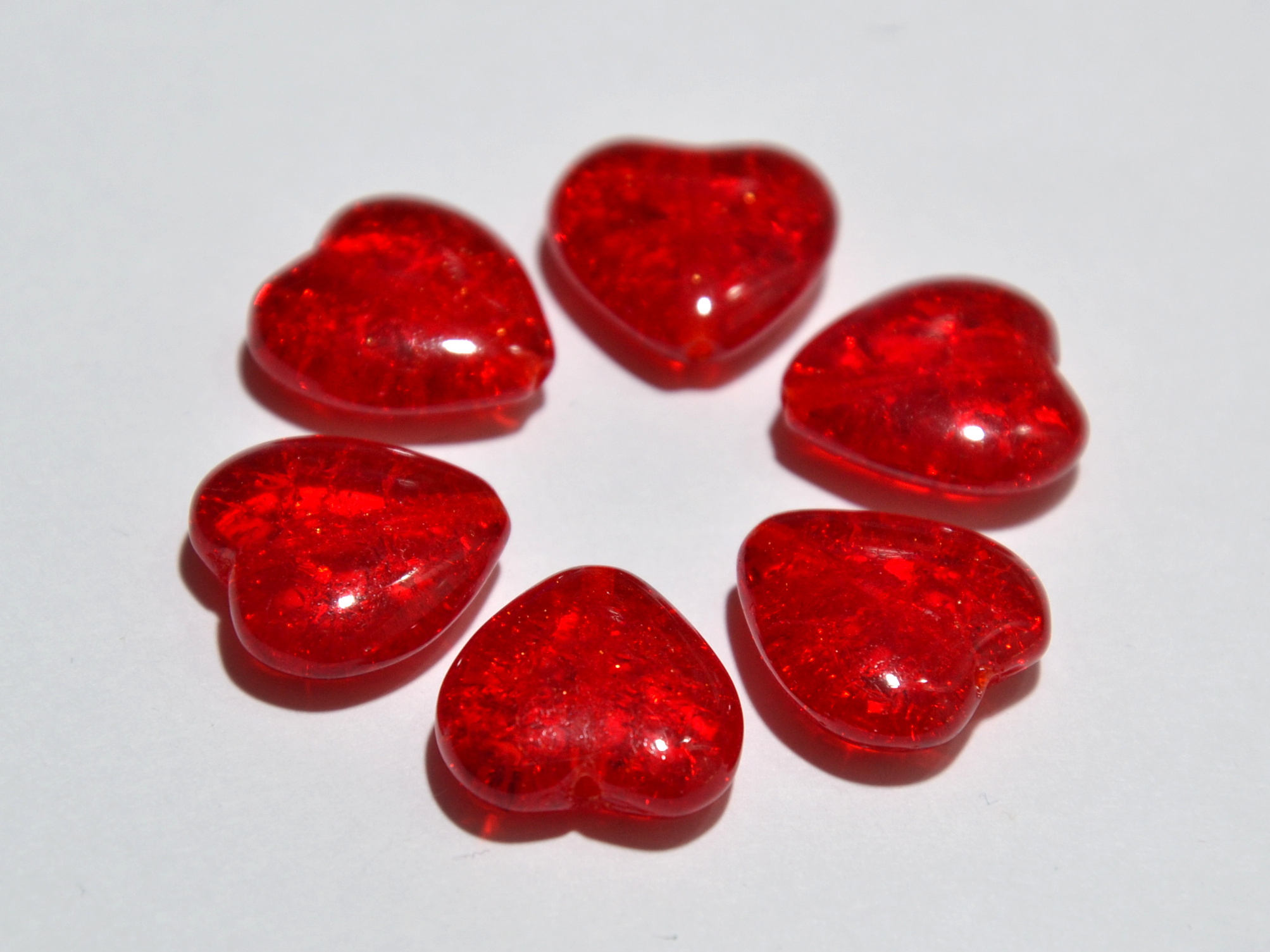 Srdce, 15 x 15 mm, červené, praskané, 6 ks