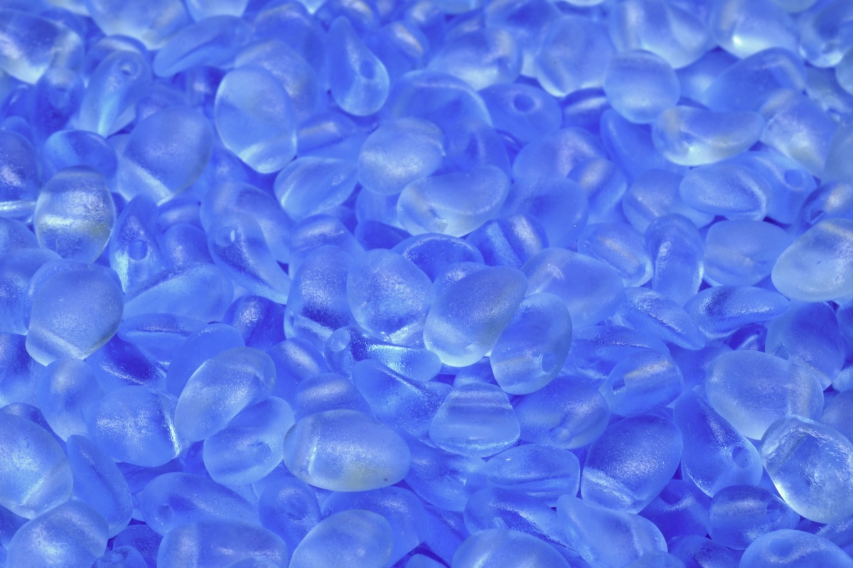 Okvětní lístky - Tulip petal beads, 4 x 6 mm, modrá, mat, 20 ks