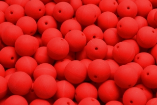 Mačkané kuličky, 8 mm, červená, mat, 15 ks