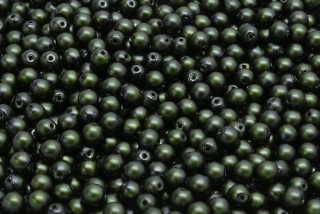 Mačkané kuličky, 4 mm, tmavě zelená, 50 ks