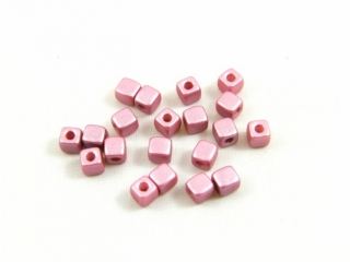 CUBIX - kostičky, 6 x 6 mm, růžová, vosk, 40 ks